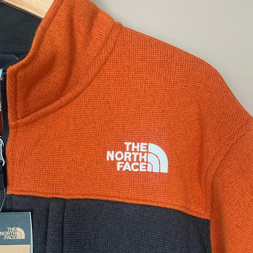 {The North Face} Gordon Lyons 1/4 Zip Pullover in Earthen Copper - Mens Medium